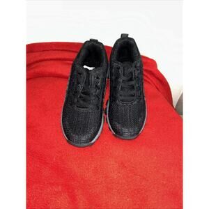 Boys Jabasic Sneakers Black And Gray Size 10 1/2 New